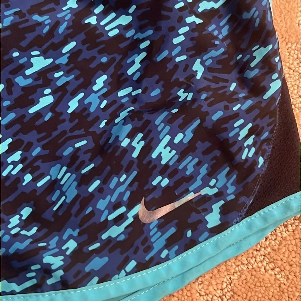 Nike Dri-Fit Blue Lined Running Shorts, XS